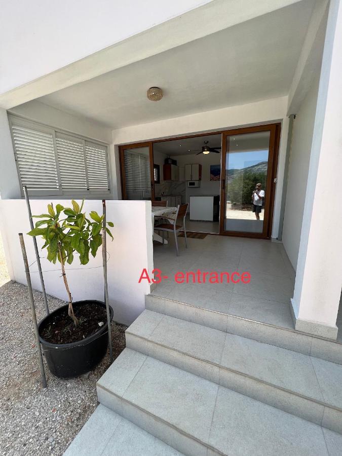 Apartmani Tonko Racisce Exterior photo